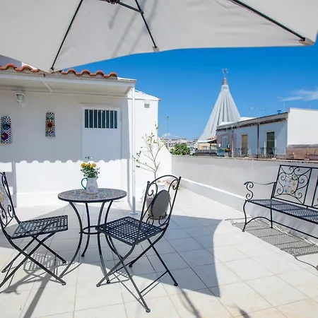 Casa Tori * Syracuse